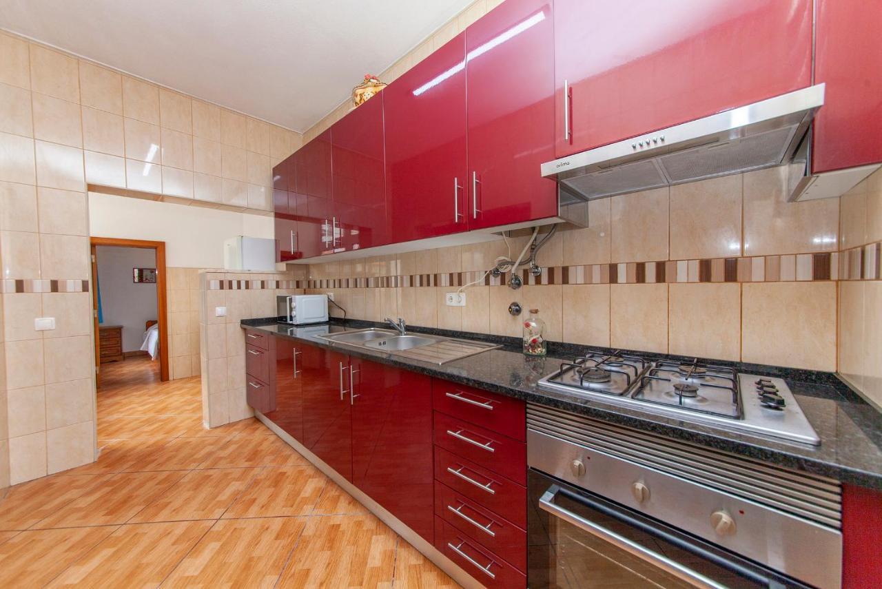 B83 - Alleway Gem In Lagos Kültér fotó
